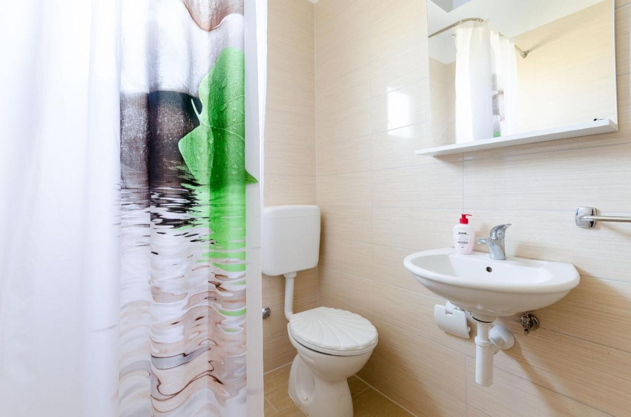 Apartments Danica โลปาร์ ภายนอก รูปภาพ