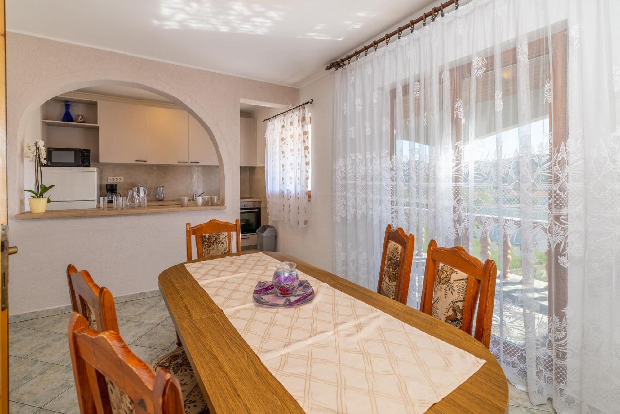 Apartments Danica โลปาร์ ภายนอก รูปภาพ
