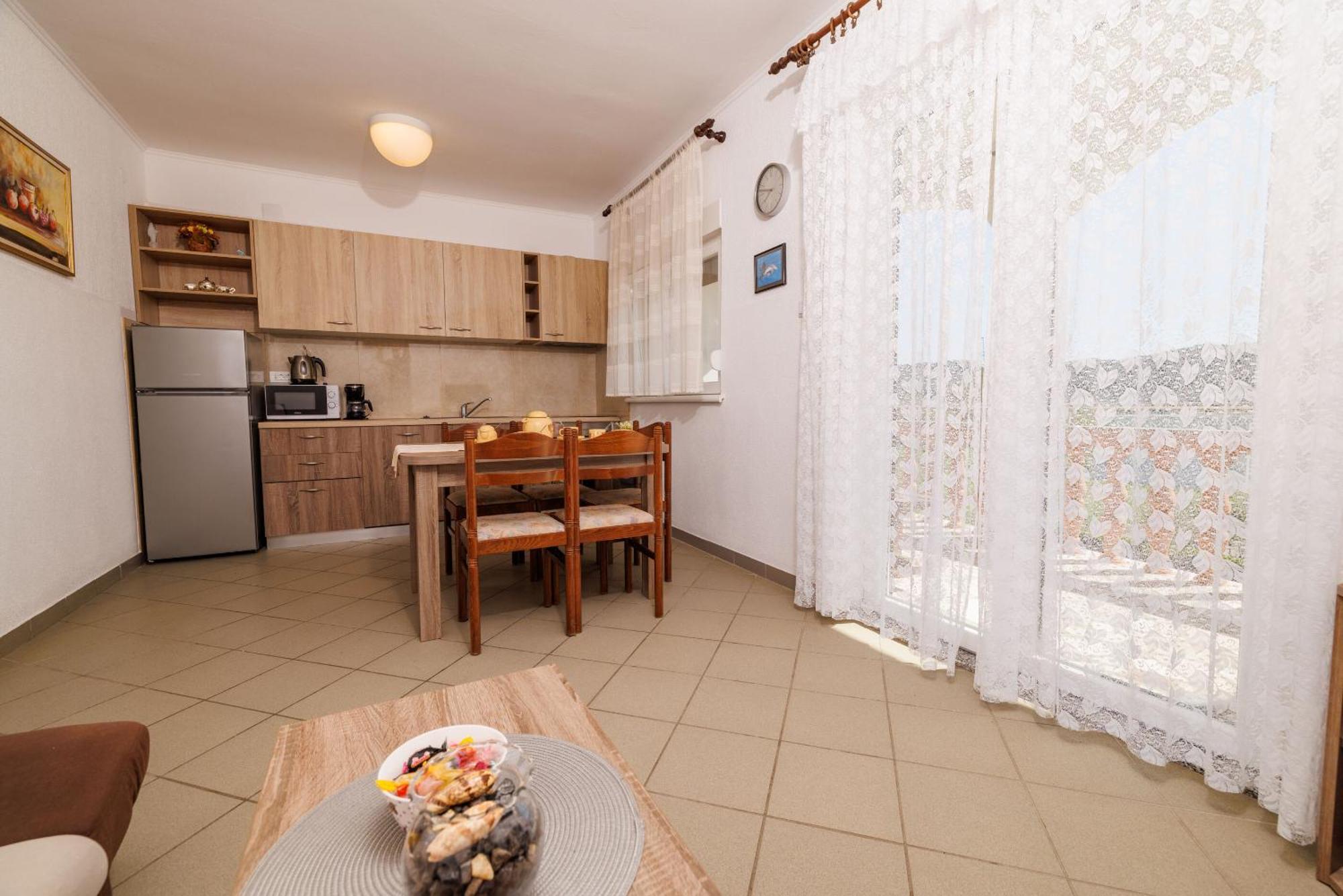 Apartments Danica โลปาร์ ภายนอก รูปภาพ