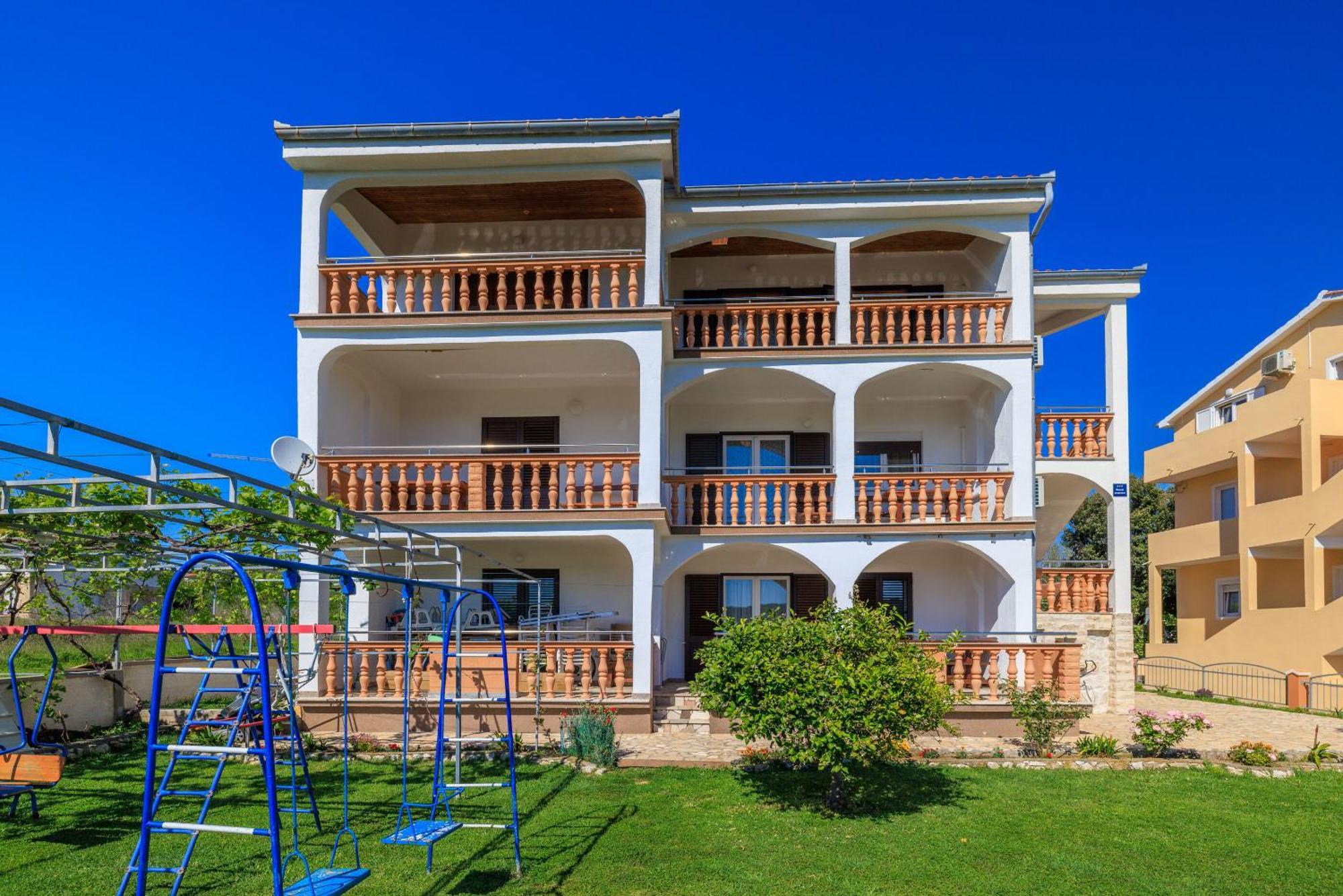 Apartments Danica โลปาร์ ภายนอก รูปภาพ